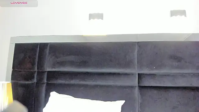 CarolineLee  online show from 02/05/26, 10:36