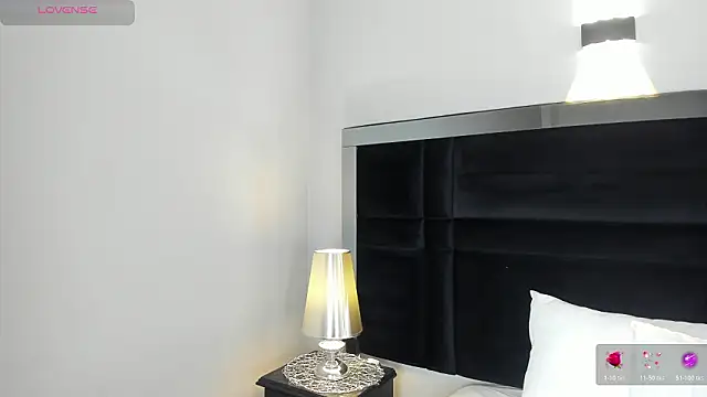 CarolineLee  online show from 02/27/26, 10:32