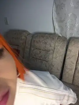 Snapshot of Alysson_LS chatting on 12/16/25, 02:05 Alysson LS online show from 12/16/25, 02:05