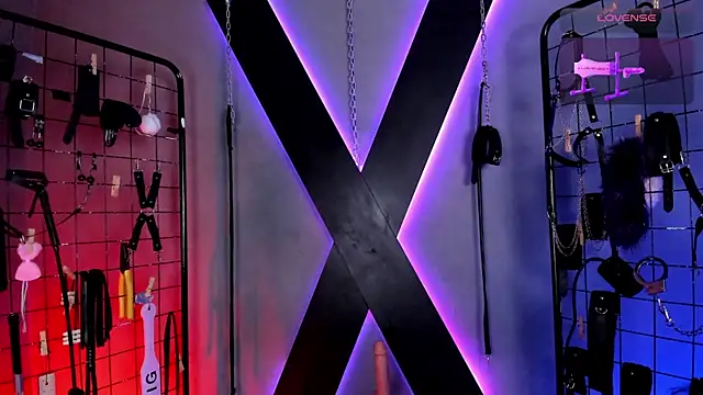 VictoryaLiah BDSM online show from 03/20/26, 10:53