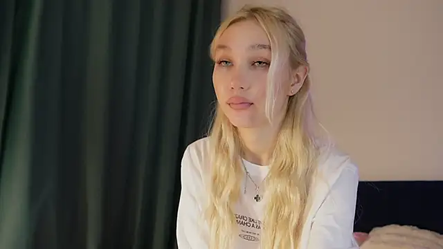 cuteleraay online show from 02/16/26, 09:11