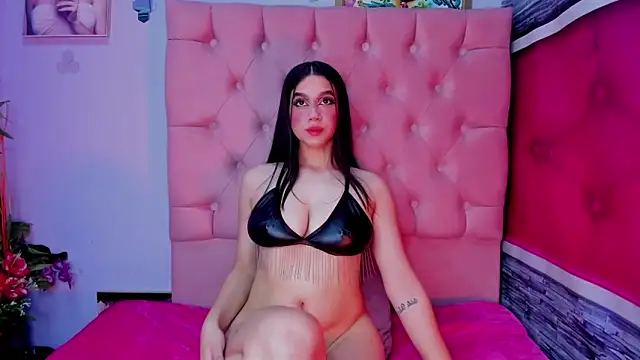 Snapshot of Megan_Luxe chatting on 11/29/25, 08:34 Megan Luxe online show from 11/29/25, 08:34