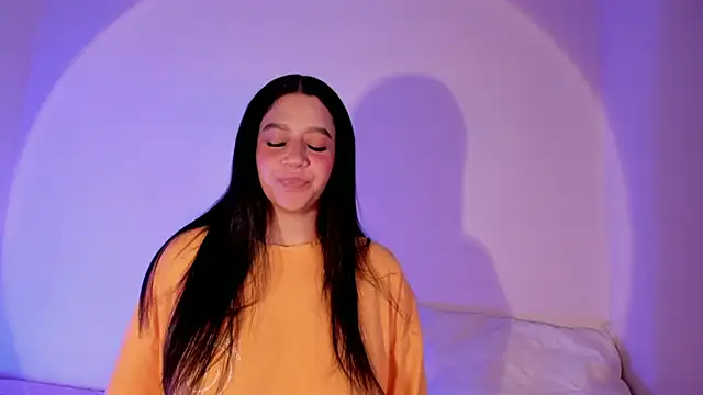 Megan Luxe online show from 06/02/26, 06:26
