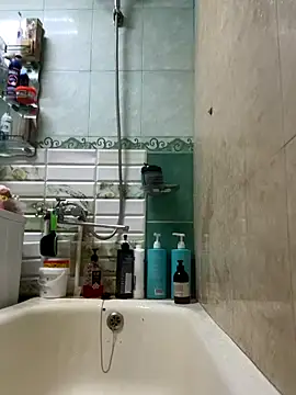 Snapshot of HairyJeffry chatting on 11/05/25, 02:33 HairyJeffry online show from 11/05/25, 02:33