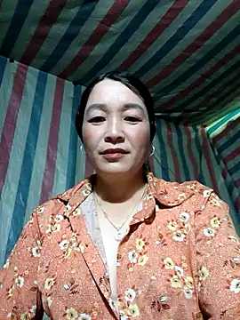 Snapshot of Bliss_rose chatting on 10/26/25, 01:55 Bliss rose online show from 10/26/25, 01:55