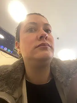 Snapshot of Abby-LS chatting on 01/05/26, 05:27 Abby-LS online show from 01/05/26, 05:27