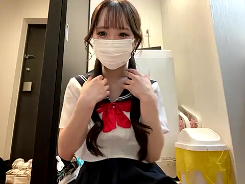 Snapshot of nano-da-u chatting on 09/16/25, 02:18 nano-da-u online show from 09/16/25, 02:18