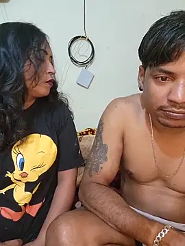 Hotbhabi305 online show from 02/22/26, 09:52