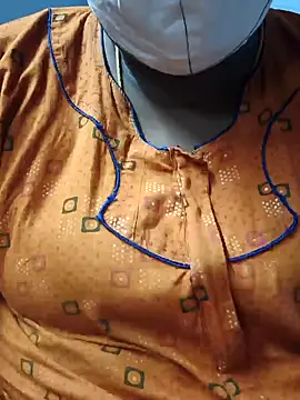 Snapshot of TAMIL_ELAKKIYA chatting on 11/28/25, 09:23 TAMIL ELAKKIYA online show from 11/28/25, 09:23