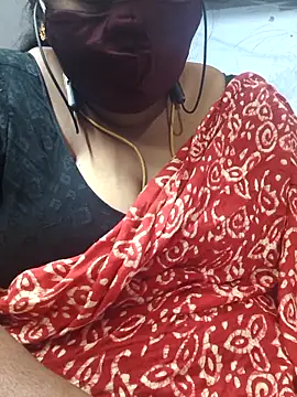 TAMIL ELAKKIYA online show from 02/19/26, 06:04