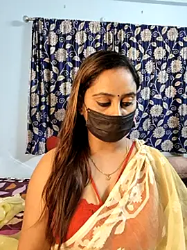 Cute-lusi online show from 10/23/25, 10:19