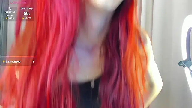 Snapshot of Daria_J chatting on 10/12/25, 04:11 Daria J online show from 10/12/25, 04:11