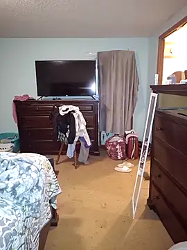 Snapshot of JuicyExxxperience chatting on 11/11/25, 12:05 JuicyExxxperience online show from 11/11/25, 12:05