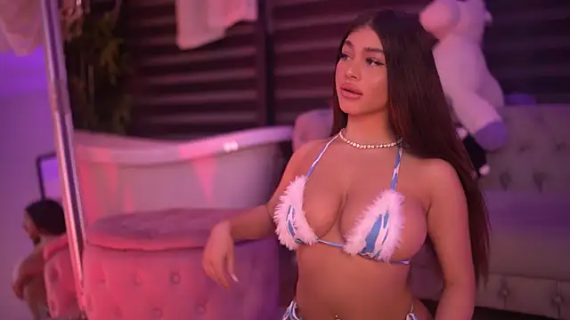 BellaNoirre online show from 12/04/25, 06:38