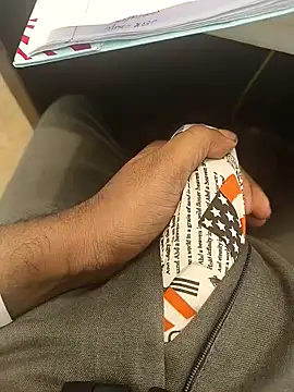 hotboy43339 online show from 10/29/25, 11:56