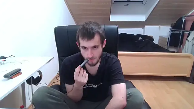 Snapshot of Bez3ybik chatting on 10/24/25, 08:49 Bez3ybik online show from 10/24/25, 08:49