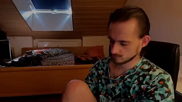 Bez3ybik online show from 04/11/26, 01:04