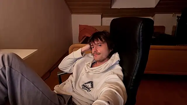 Bez3ybik online show from 04/18/26, 07:58