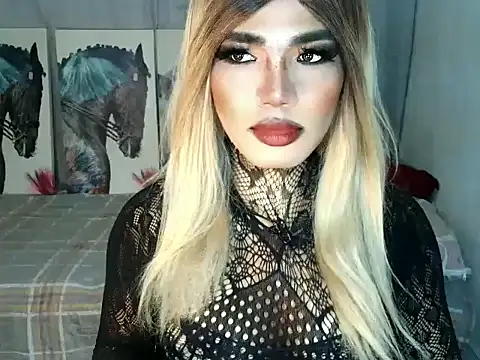 Snapshot of terra_HORSECOCK chatting on 09/10/25, 12:27 terra HORSECOCK online show from 09/10/25, 12:27