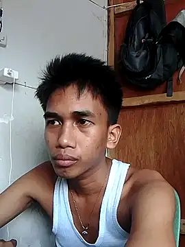 Snapshot of charlie0728 chatting on 10/14/25, 03:51 charlie0728 online show from 10/14/25, 03:51