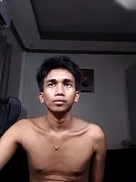 charlie0728 online show from 10/28/25, 04:27