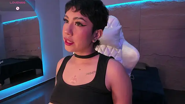 Snapshot of ZahaRose chatting on 09/13/25, 06:18 ZahaRose online show from 09/13/25, 06:18