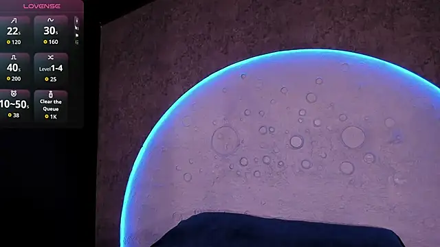 Snapshot of ZahaRose chatting on 10/17/25, 02:04 ZahaRose online show from 10/17/25, 02:04