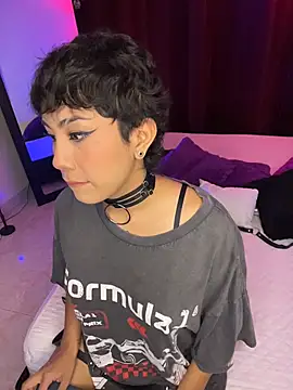 Snapshot of ZahaRose chatting on 11/04/25, 02:54 ZahaRose online show from 11/04/25, 02:54