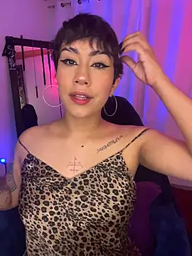 Snapshot of ZahaRose chatting on 11/28/25, 03:20 ZahaRose online show from 11/28/25, 03:20