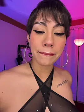 Snapshot of ZahaRose chatting on 12/05/25, 06:44 ZahaRose online show from 12/05/25, 06:44