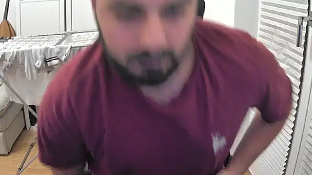 Snapshot of Velvetvoyager69 chatting on 10/15/25, 05:57 Velvetvoyager69 online show from 10/15/25, 05:57