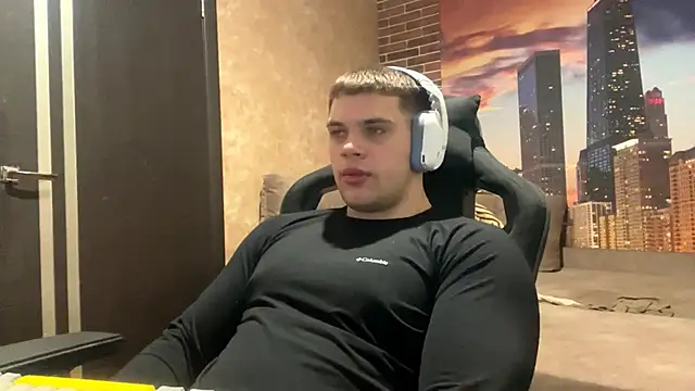 Snapshot of MusclePhantom chatting on 02/16/26, 09:00 MusclePhantom online show from 02/16/26, 09:00