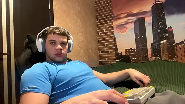 Snapshot of MusclePhantom chatting on 02/27/26, 10:32 MusclePhantom online show from 02/27/26, 10:32