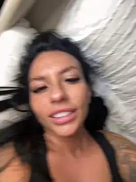 BELLABLACKXUK online show from 10/18/25, 12:13