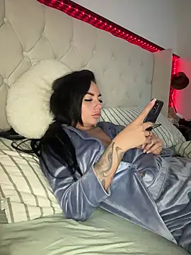 BELLABLACKXUK online show from 04/28/26, 10:48