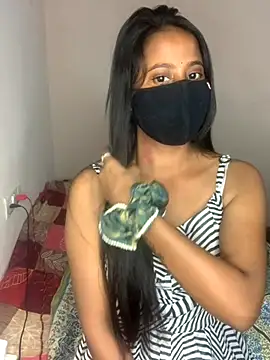 Snapshot of Priya_baby0 chatting on 11/07/25, 10:04 Priya baby0 online show from 11/07/25, 10:04