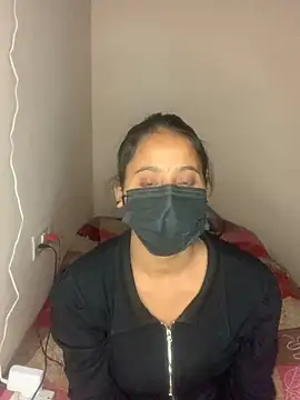 Snapshot of Priya_baby0 chatting on 11/16/25, 06:13 Priya baby0 online show from 11/16/25, 06:13