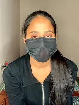 Snapshot of Priya_baby0 chatting on 11/18/25, 05:28 Priya baby0 online show from 11/18/25, 05:28