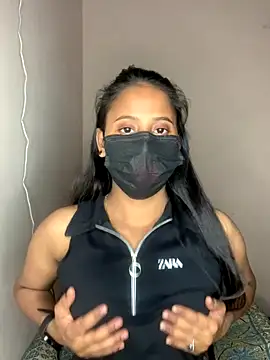 Snapshot of Priya_baby0 chatting on 12/14/25, 05:40 Priya baby0 online show from 12/14/25, 05:40