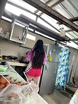 Lali HOtt online show from 04/01/26, 02:36