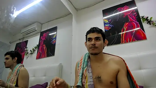 Lucia78couple online show from 10/22/25, 07:02