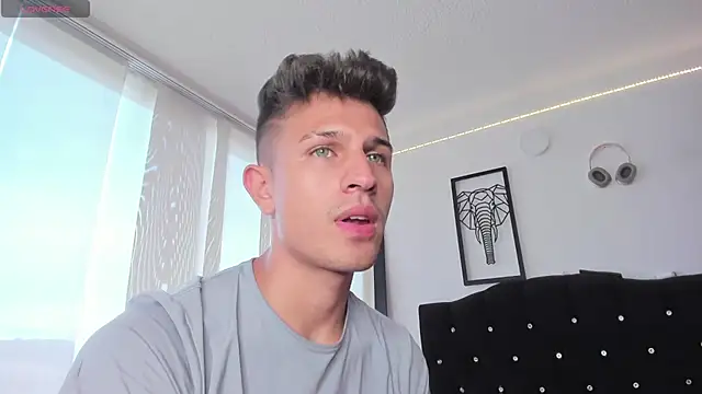 kevin ahss online show from 10/28/25, 09:39