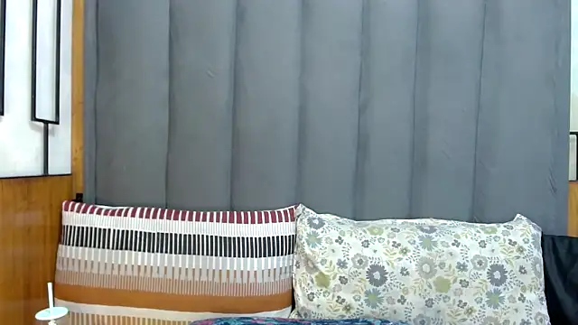 MrsMxx25 online show from 05/19/26, 06:14