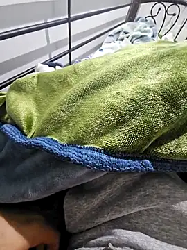 Snapshot of fena-sikerimmm chatting on 11/21/25, 11:47 fena-sikerimmm online show from 11/21/25, 11:47