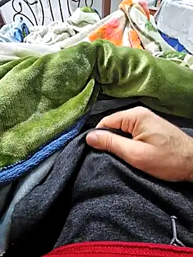 Snapshot of fena-sikerimmm chatting on 12/15/25, 09:30 fena-sikerimmm online show from 12/15/25, 09:30