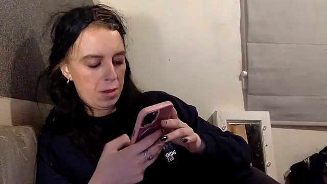Snapshot of Bellababexox chatting on 04/24/26, 02:58 Bellababexox online show from 04/24/26, 02:58