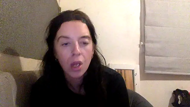 Snapshot of Bellababexox chatting on 05/01/26, 01:10 Bellababexox online show from 05/01/26, 01:10