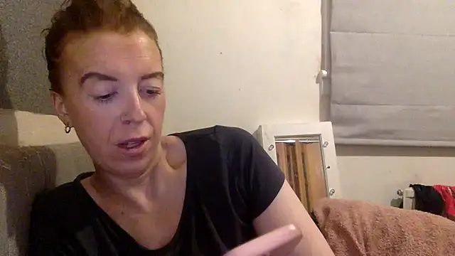 Snapshot of Bellababexox chatting on 05/03/26, 04:29 Bellababexox online show from 05/03/26, 04:29