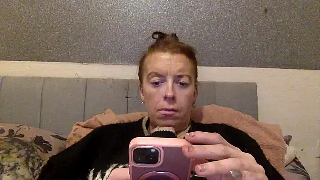 Snapshot of Bellababexox chatting on 05/07/26, 03:12 Bellababexox online show from 05/07/26, 03:12
