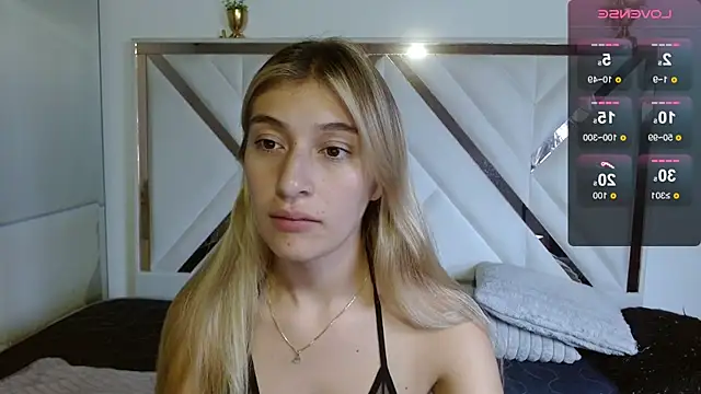 Snapshot of SophiaaLee chatting on 11/14/25, 10:40 SophiaaLee online show from 11/14/25, 10:40